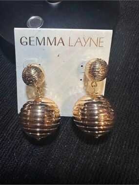 NWT Gemma Layne Gold Tone Ribbed Orb Drop Earrings | Bold Vintage-Inspired